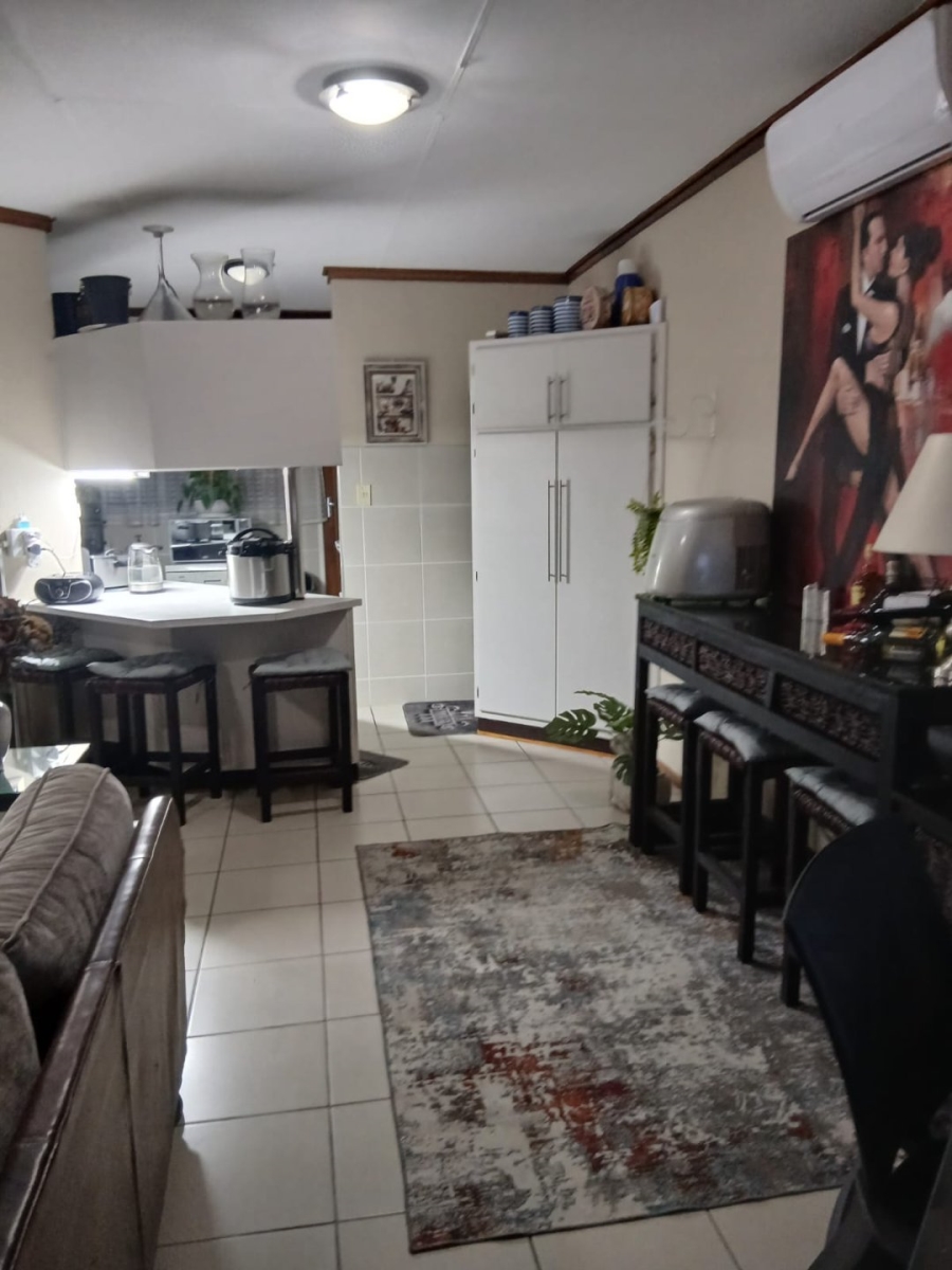 2 Bedroom Property for Sale in Pellissier Free State